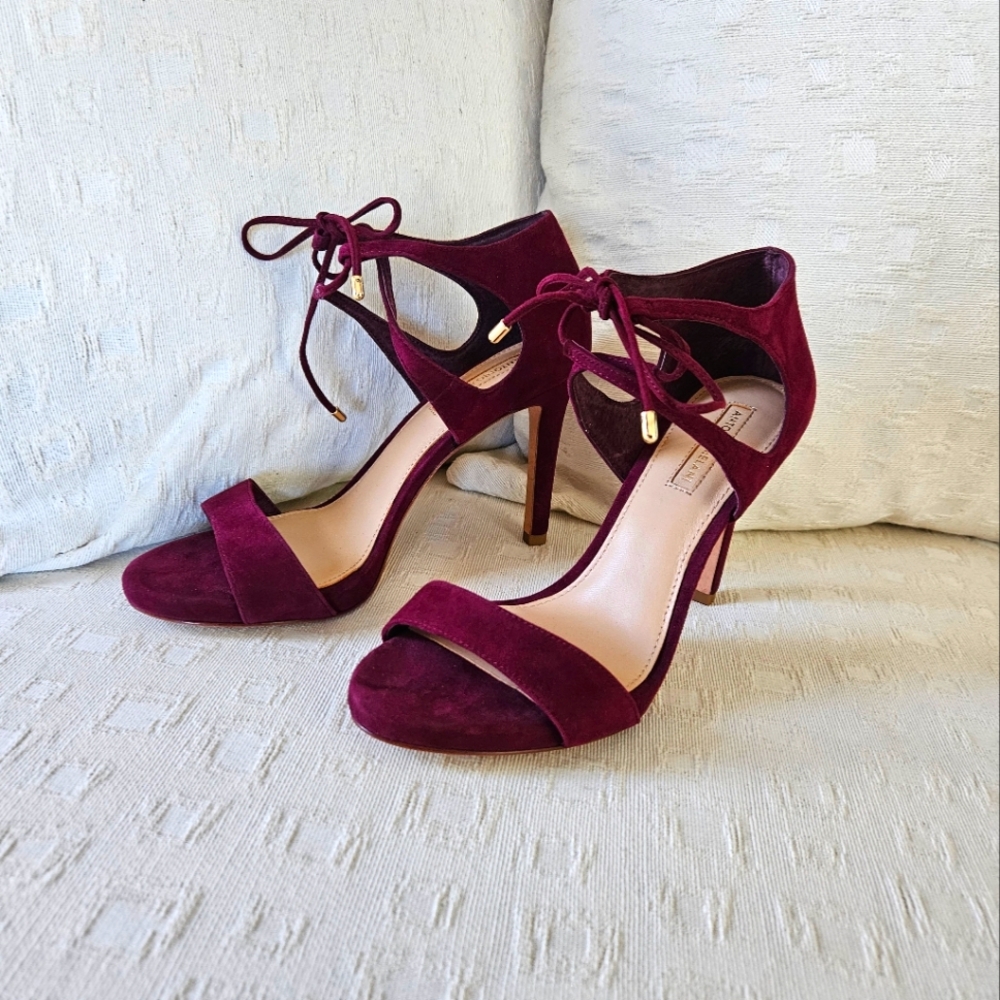 Antonio Melani Burgundy Heels Size 7.5